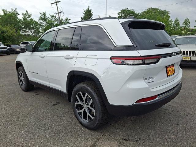 new 2025 Jeep Grand Cherokee car, priced at $49,415