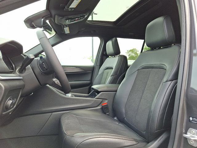 new 2025 Jeep Grand Cherokee car, priced at $48,375
