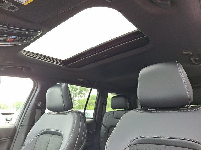 new 2025 Jeep Grand Cherokee car, priced at $48,375