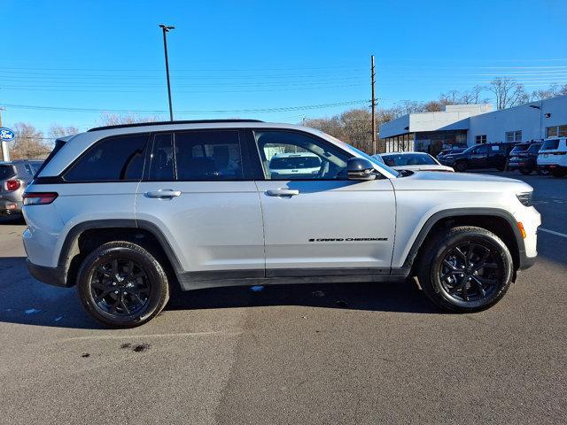 used 2024 Jeep Grand Cherokee car, priced at $36,810