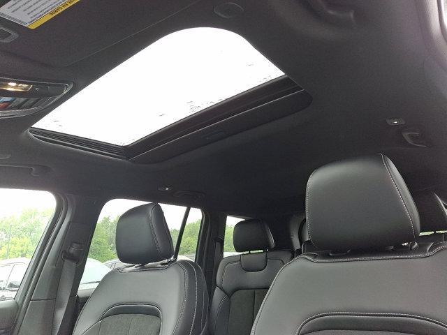 new 2025 Jeep Grand Cherokee car, priced at $46,730