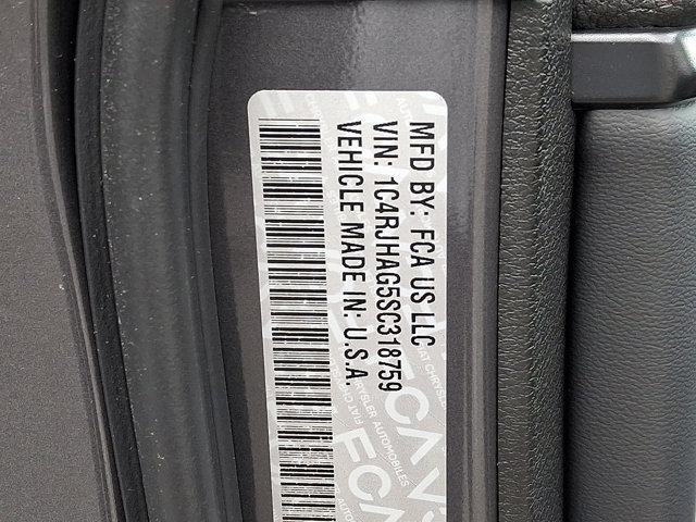 new 2025 Jeep Grand Cherokee car, priced at $46,730