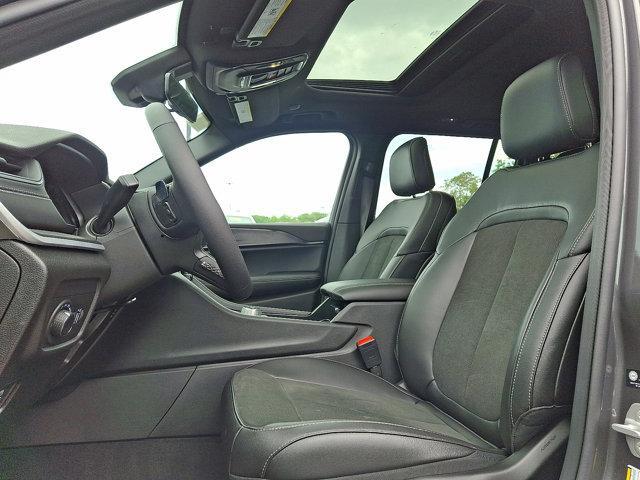 new 2025 Jeep Grand Cherokee car, priced at $46,730