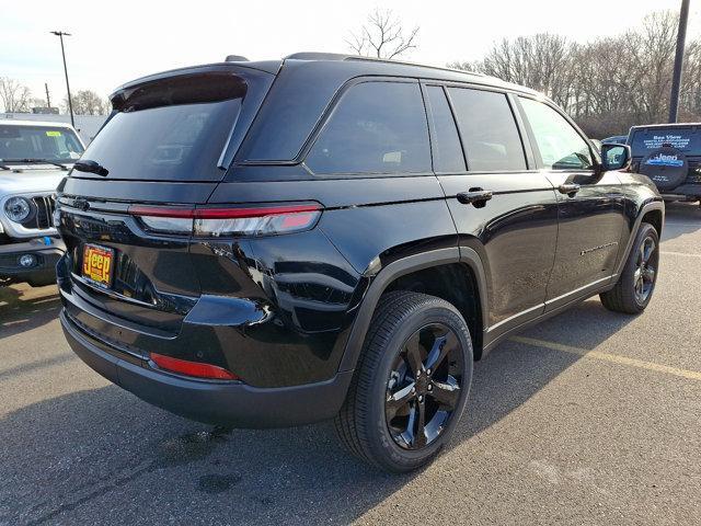 new 2024 Jeep Grand Cherokee car, priced at $46,995