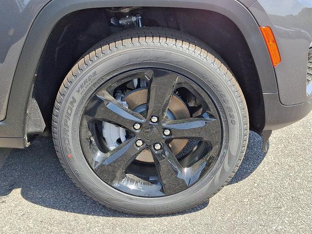 new 2025 Jeep Grand Cherokee car, priced at $52,735