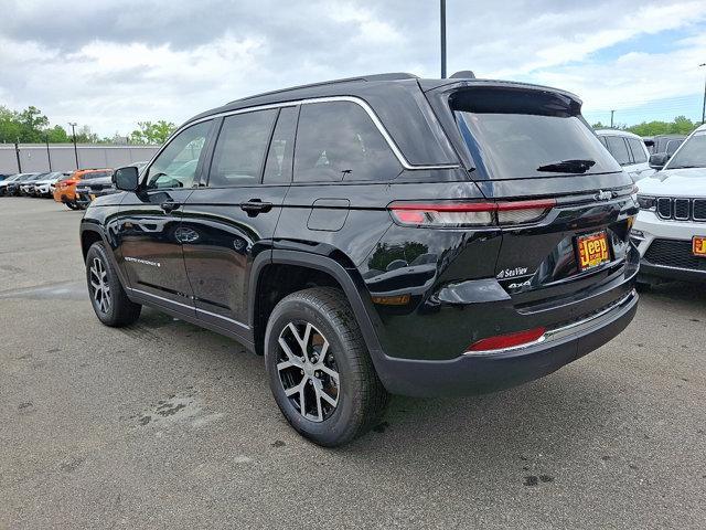 new 2025 Jeep Grand Cherokee car, priced at $50,010