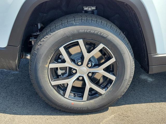 new 2024 Jeep Grand Cherokee L car, priced at $51,700