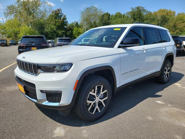 new 2024 Jeep Grand Cherokee L car, priced at $51,700