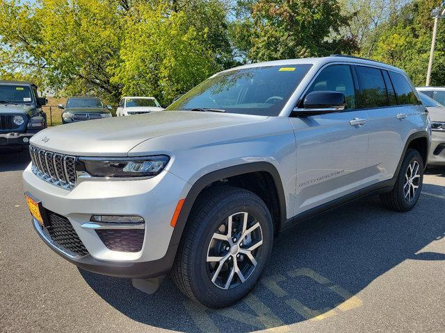 new 2024 Jeep Grand Cherokee car, priced at $52,810