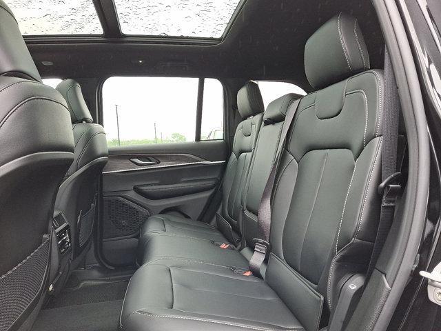 new 2025 Jeep Grand Cherokee car, priced at $50,010