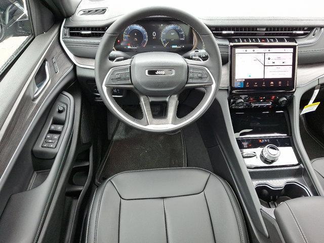 new 2025 Jeep Grand Cherokee car, priced at $50,010