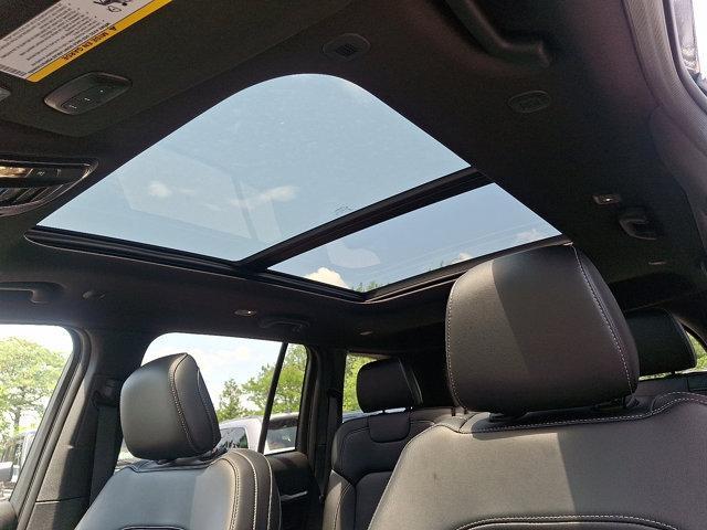 new 2025 Jeep Grand Cherokee car, priced at $50,010