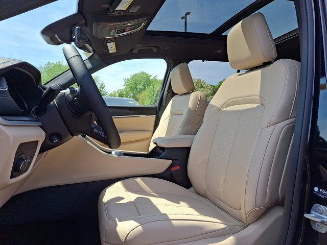new 2025 Jeep Grand Cherokee car, priced at $52,935
