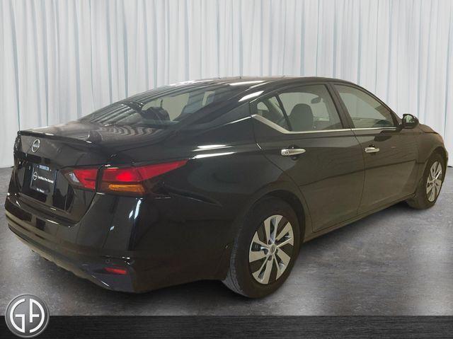 used 2024 Nissan Altima car, priced at $25,995