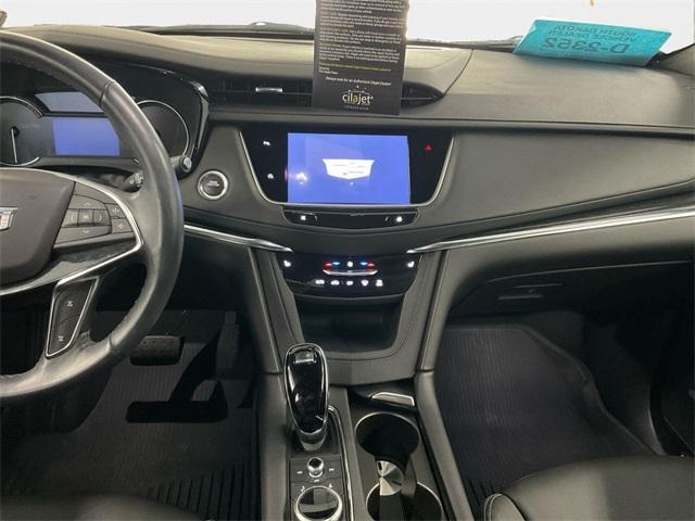 used 2023 Cadillac XT5 car, priced at $36,995