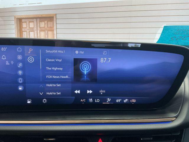 new 2025 Buick Envision car, priced at $47,595