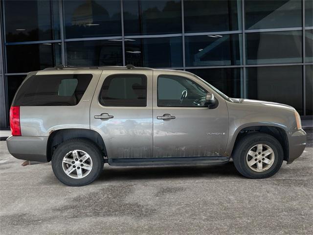 used 2009 GMC Yukon car, priced at $11,995