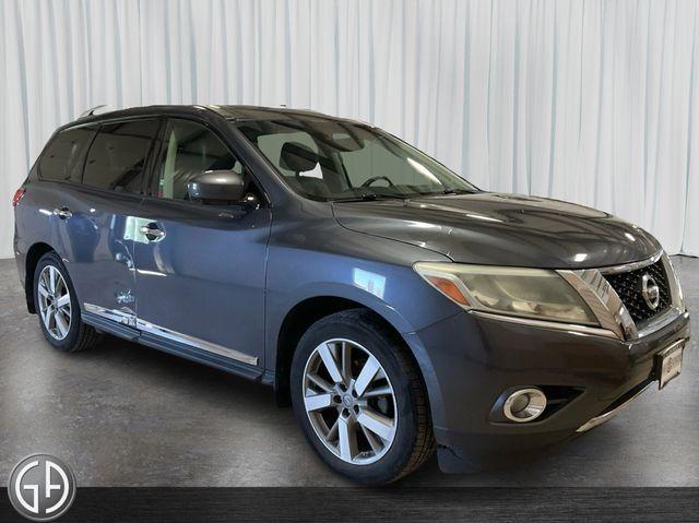 used 2014 Nissan Pathfinder car, priced at $6,000