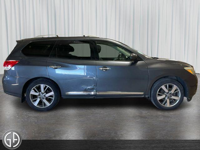used 2014 Nissan Pathfinder car, priced at $6,000