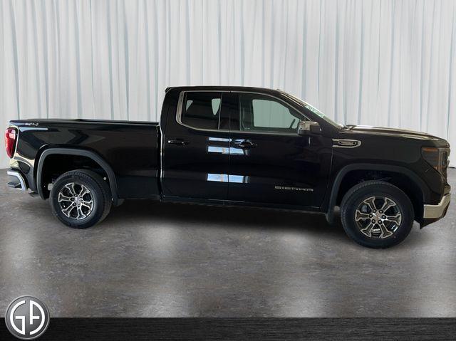new 2025 GMC Sierra 1500 car, priced at $49,640