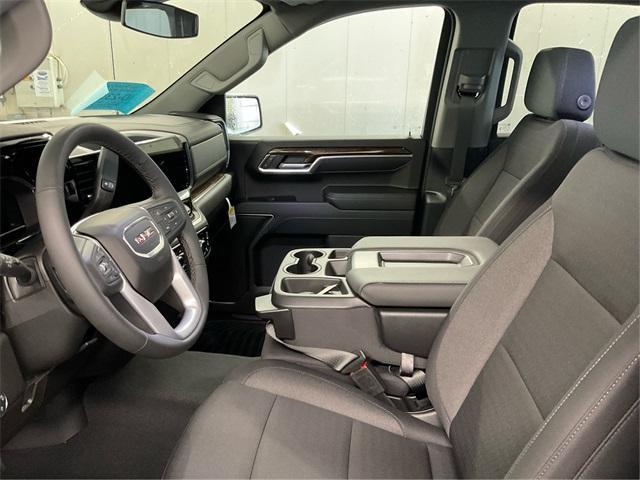 new 2025 GMC Sierra 1500 car, priced at $49,640