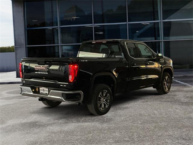 new 2025 GMC Sierra 1500 car, priced at $49,640