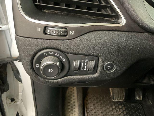 used 2020 Jeep Cherokee car, priced at $19,909