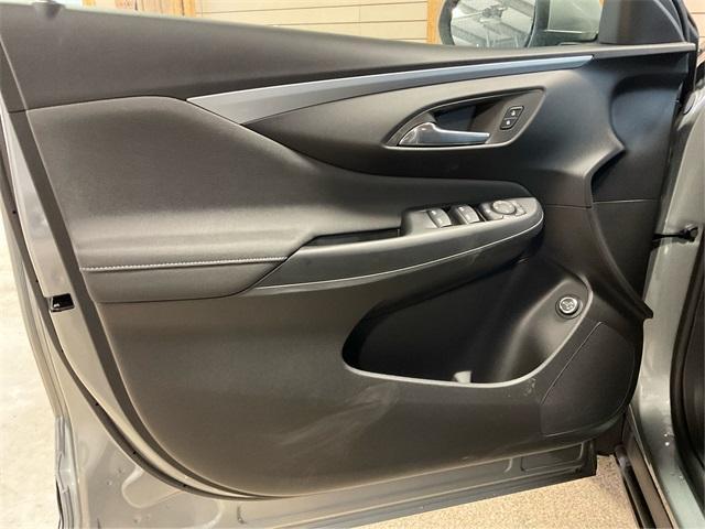 new 2025 Buick Envista car, priced at $27,475