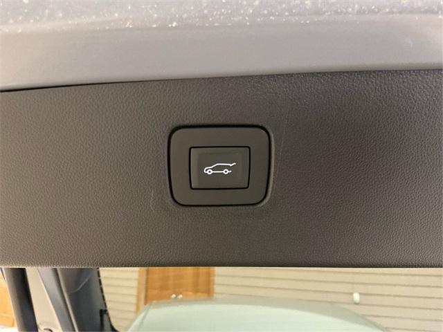 new 2025 Buick Envista car, priced at $27,475