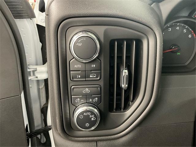 new 2024 GMC Sierra 1500 car, priced at $43,830