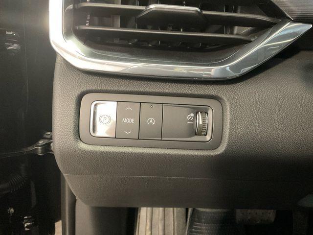 new 2025 GMC Acadia car, priced at $47,924