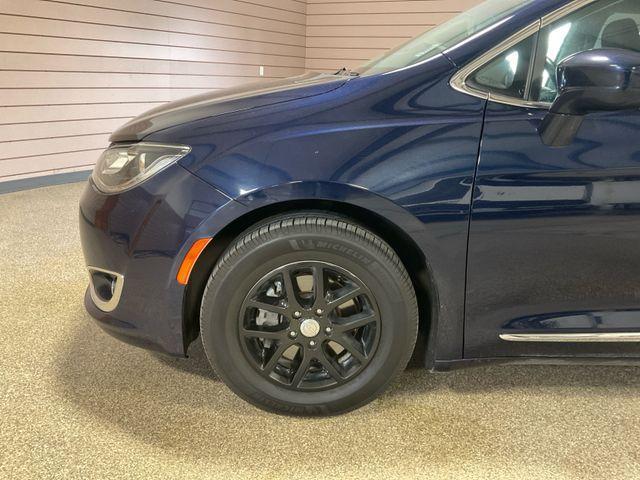 used 2020 Chrysler Pacifica car, priced at $17,995