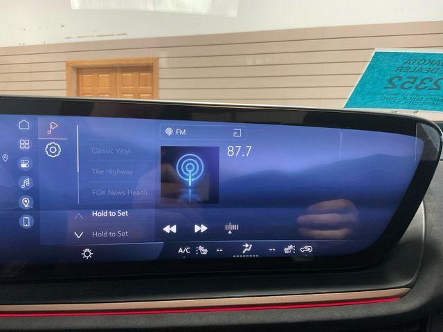 new 2025 Buick Envision car, priced at $44,335