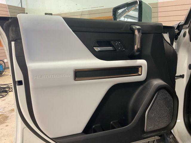 new 2025 GMC HUMMER EV Pickup car, priced at $96,195