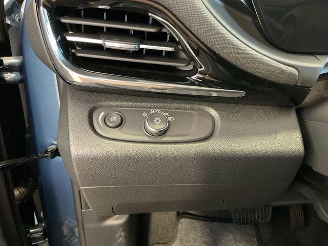 new 2025 Buick Envista car, priced at $28,005