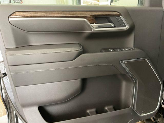 new 2025 GMC Sierra 1500 car, priced at $53,470