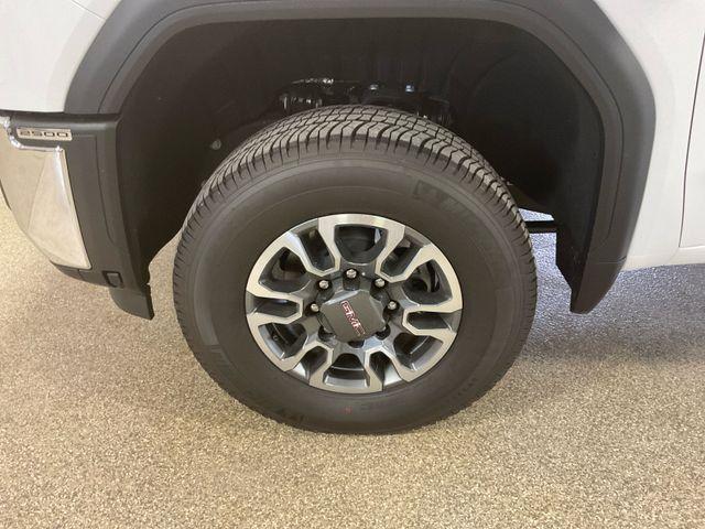 new 2025 GMC Sierra 2500 car, priced at $76,135