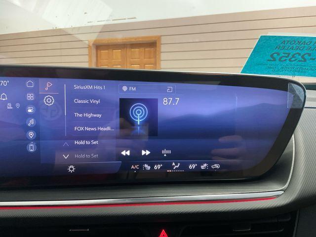 new 2025 Buick Envision car, priced at $39,740