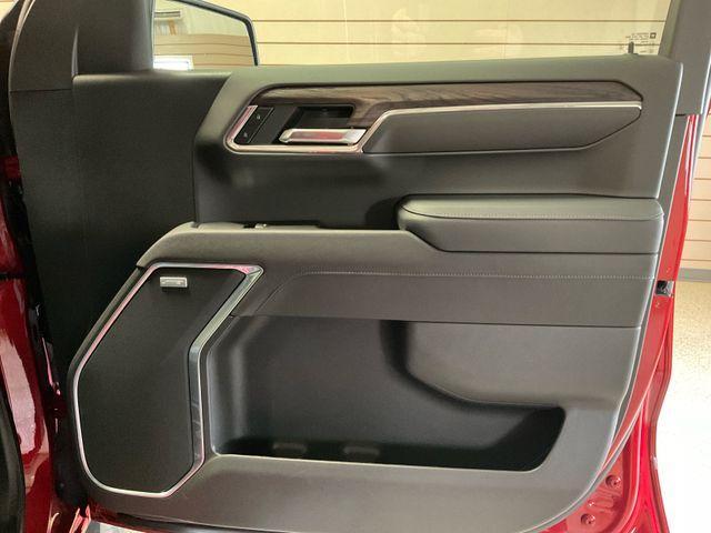 new 2025 GMC Sierra 1500 car, priced at $66,425