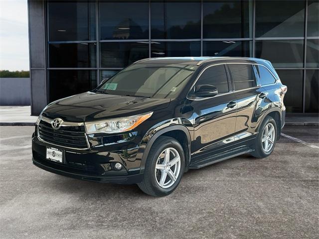 used 2016 Toyota Highlander car, priced at $25,995