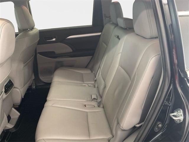 used 2016 Toyota Highlander car, priced at $25,995