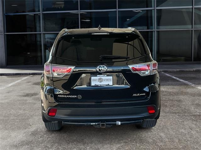 used 2016 Toyota Highlander car, priced at $25,995