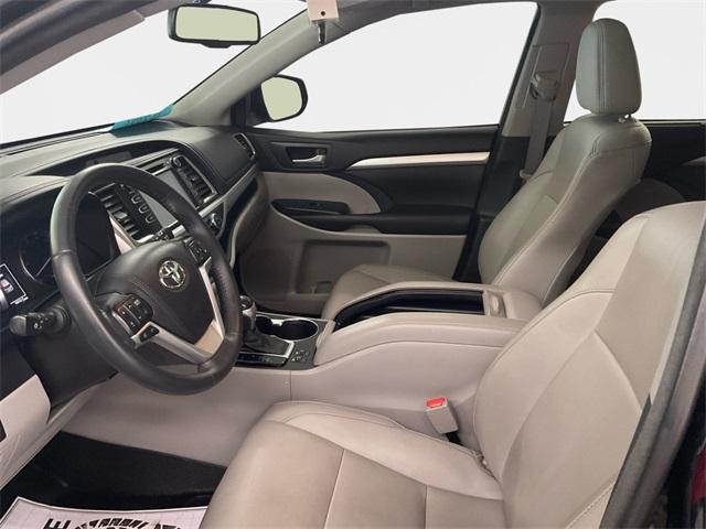 used 2016 Toyota Highlander car, priced at $25,995