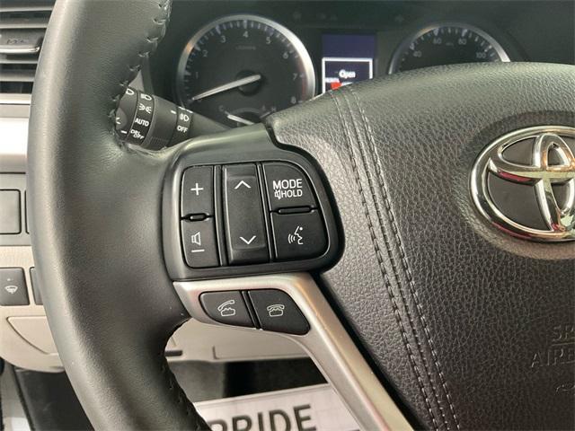 used 2016 Toyota Highlander car, priced at $25,995