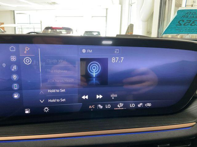 new 2025 Buick Envision car, priced at $44,034