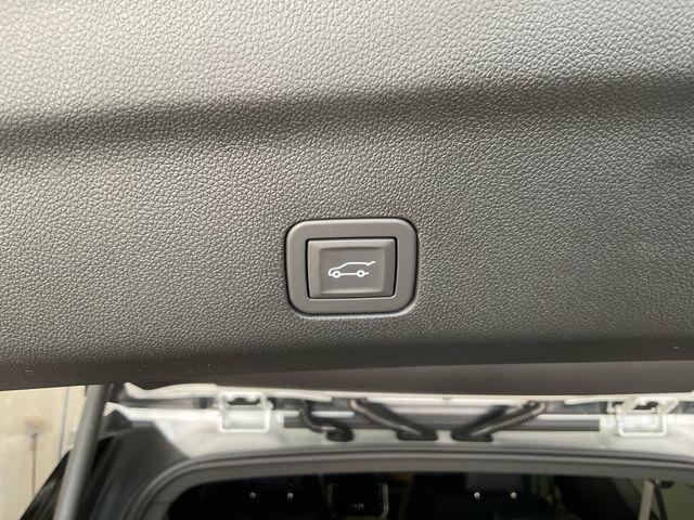 new 2025 GMC Yukon XL car, priced at $99,829