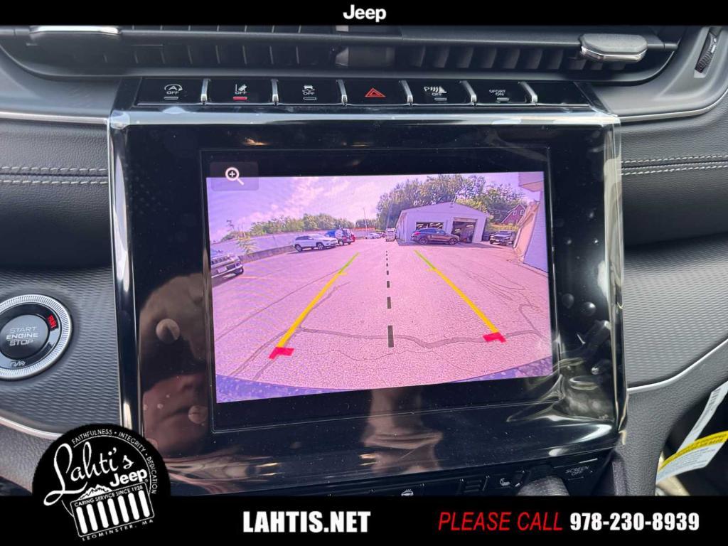 new 2025 Jeep Grand Cherokee car, priced at $45,165