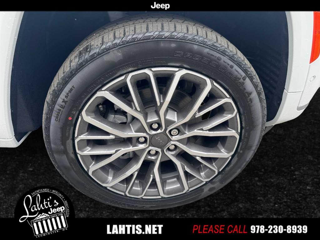 new 2025 Jeep Grand Cherokee L car, priced at $67,035