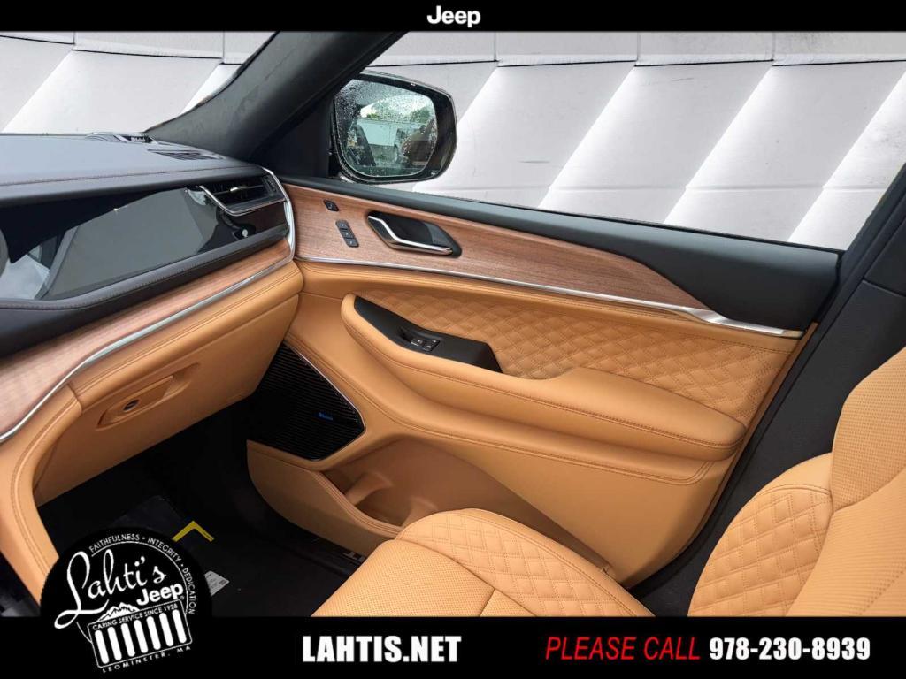 new 2025 Jeep Grand Cherokee L car, priced at $67,035