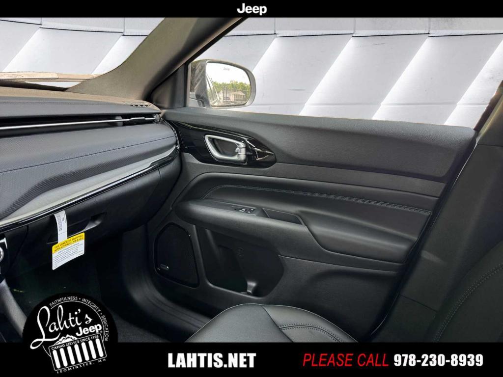 new 2025 Jeep Compass car, priced at $36,835